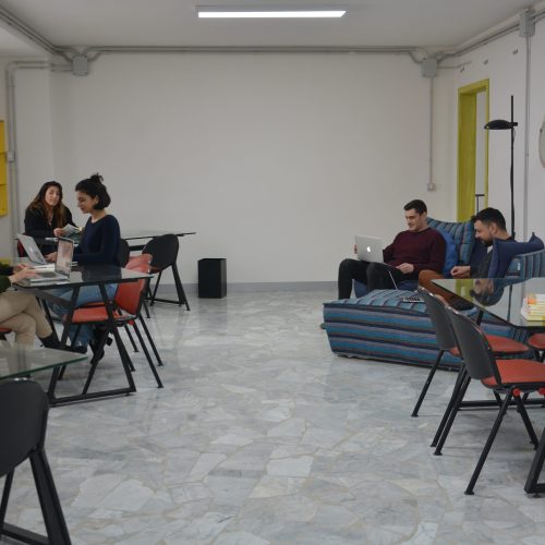 aula studio people 3-min